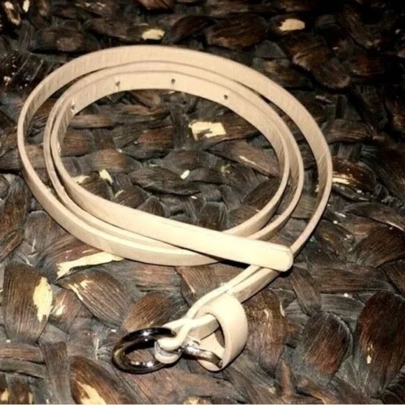 Leather Belt Ultra Slim Beige Glossy Leather, Nickle Buckle L - Picture 6 of 6